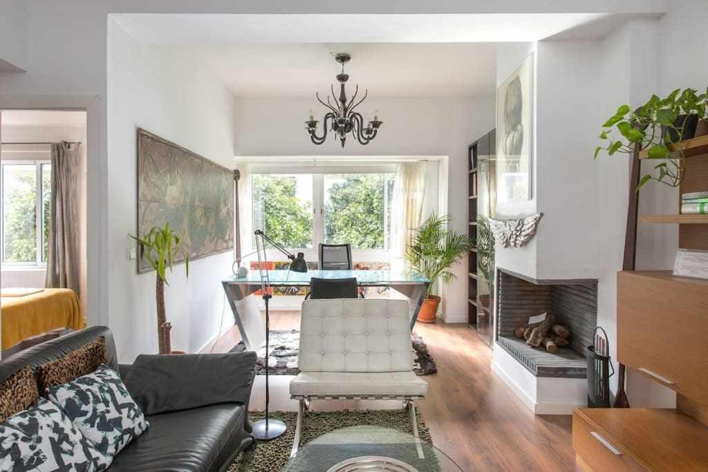 Lujoso Apartamento Con Patio En Triana Sevilla Buitenkant foto