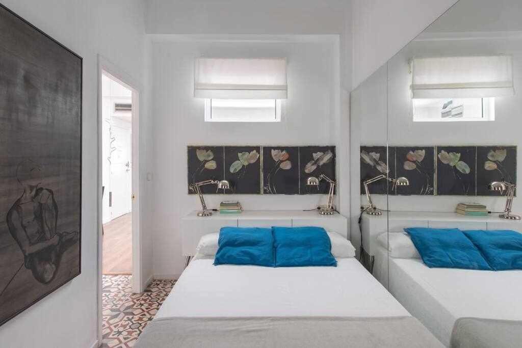 Lujoso Apartamento Con Patio En Triana Sevilla Buitenkant foto