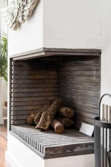 Lujoso Apartamento Con Patio En Triana Sevilla Buitenkant foto