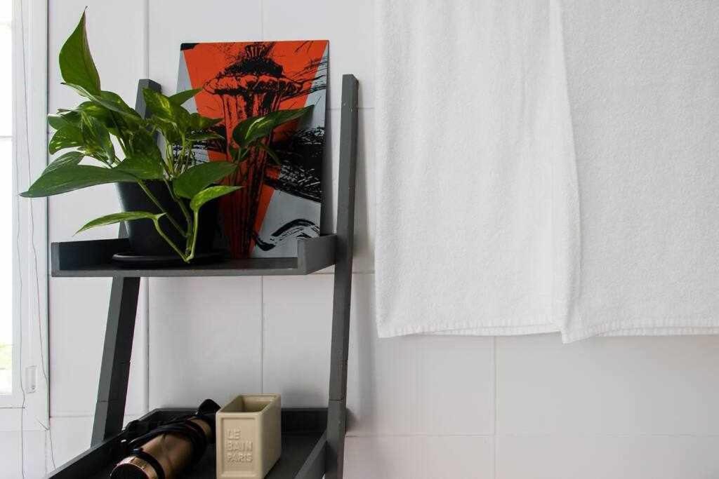 Lujoso Apartamento Con Patio En Triana Sevilla Buitenkant foto