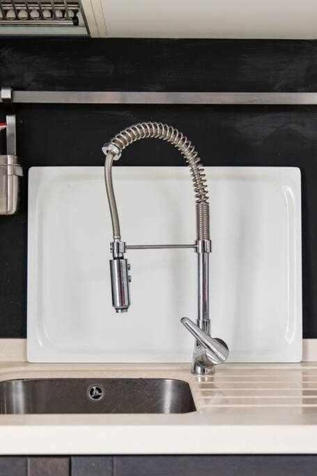 Lujoso Apartamento Con Patio En Triana Sevilla Buitenkant foto