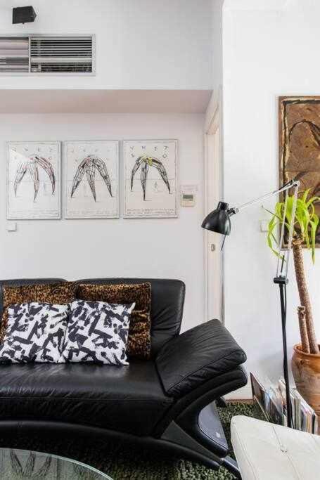 Lujoso Apartamento Con Patio En Triana Sevilla Buitenkant foto
