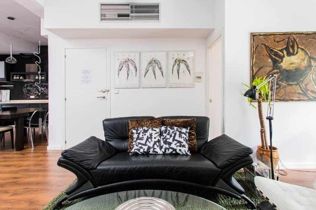 Lujoso Apartamento Con Patio En Triana Sevilla Buitenkant foto