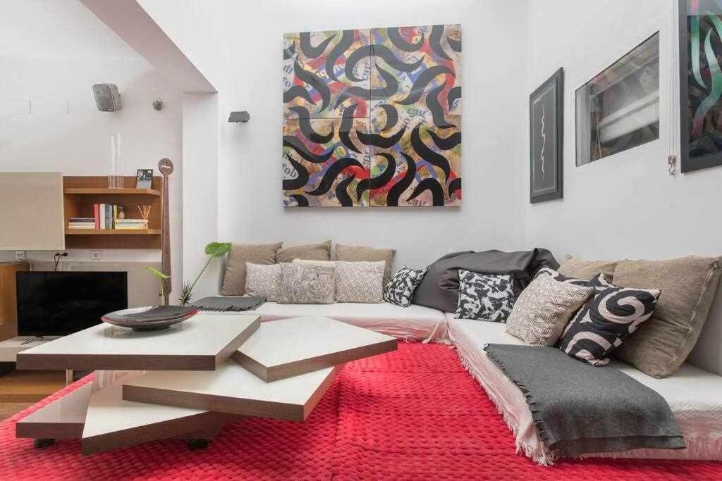 Lujoso Apartamento Con Patio En Triana Sevilla Buitenkant foto